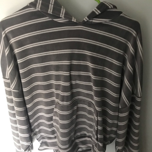 Sweatshirt - Picture 1 of 2